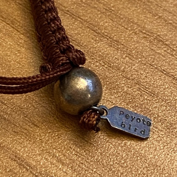 Chunky beautiful Peyote Bird, turquoise, nugget necklace on a brown cord - Picture 6 of 12